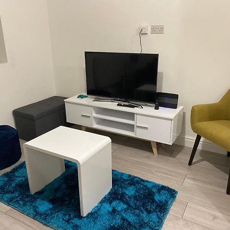 Marie'S Serviced Apartments- 2 Bedroom City Stay ベドフォード エクステリア 写真