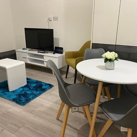 Marie'S Serviced Apartments- 2 Bedroom City Stay ベドフォード エクステリア 写真