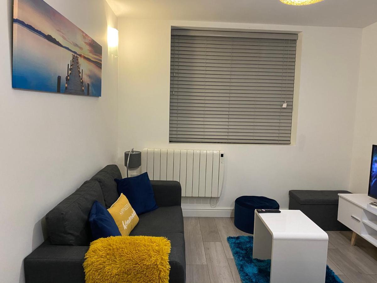 Marie'S Serviced Apartments- 2 Bedroom City Stay ベドフォード エクステリア 写真