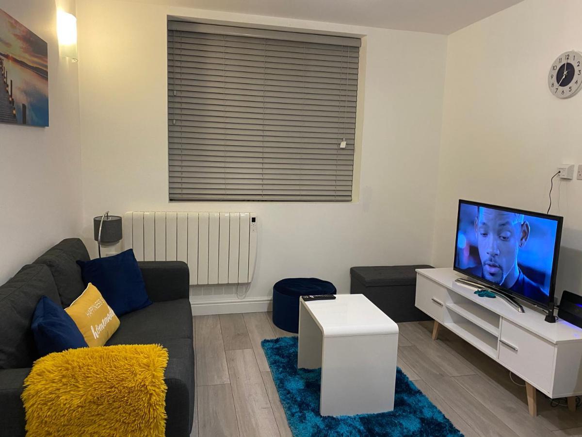 Marie'S Serviced Apartments- 2 Bedroom City Stay ベドフォード エクステリア 写真